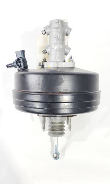 2017 Maserati Levante OEM Power Brake Booster With Master Cylinder 670036704