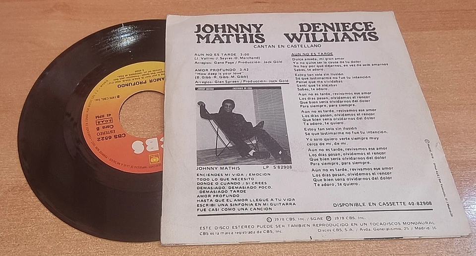 JOHNNY MATHIS DENIECE WILLIAMS Aun nos es tarde SUNG IN SPANISH 7" SINGLE VINYL - Image 2 of 3