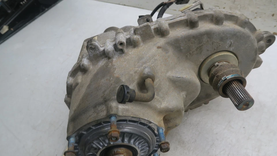 2014-2018 Ram 1500 OEM 4x4 Transfer Case Assembly P68292013AA - Image 4 of 4