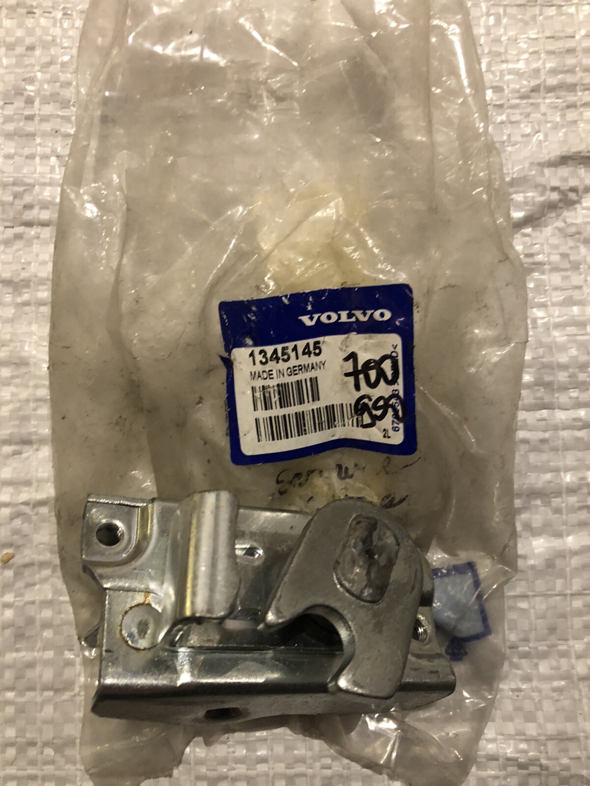 Serrure siège arrière gauche Volvo 960 break 740 OEM 1345145 mécanisme blocage
