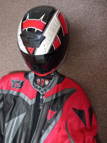 Motorradkombi Dainese Herren Leder 54, rot/Schwarz - Bild 4 von 4