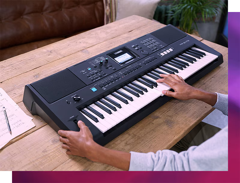 Yamaha PSR-E473 61-Key High-Level Portable Keyboard Black