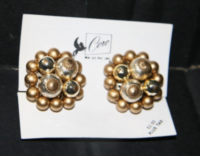 1950s Coro Pegasus Gold Tone Beaded Ball Clip On Texture Earrings NEW OLD Stock