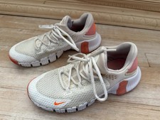 Nike Free Metcon 4 Sneakers Sail/Total Orange Womens Size 6.5 CZ0596-104