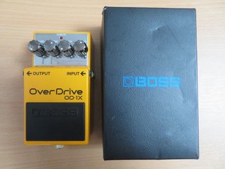 Boss OD 1X PREMIUM DIGITAL OVERRIDE PEDAL VERPACKT IN GELB OHNE NETZKABEL MR:BMPN
