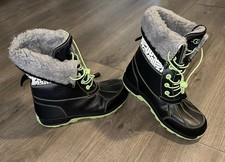 UGG Butte II CWR Glow Graphic Waterproof Boots Black Green Kids Youth Size 5