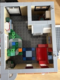 LEGO Assembly Square 10255 100% Complete & Instructions Creator Expert -mm