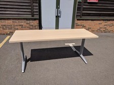 Single Bench Desk with 1765 x 650 x 38mm Maple Effect Worktop | Italian Designed