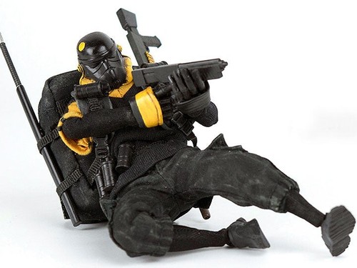 Threea 3A Lonely Trooper TK Sergeant Noir Ashley Wood Star Wars Stormtrooper - Picture 13 of 15