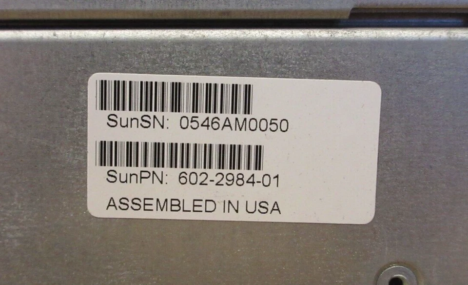Sun SunFire X4200 2x AMD Opteron 252 2.6Ghz 4Gb Ram 4-Bay SAS 2.5" 2U Server - Image 4 of 4