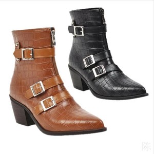 pointed toe biker boots