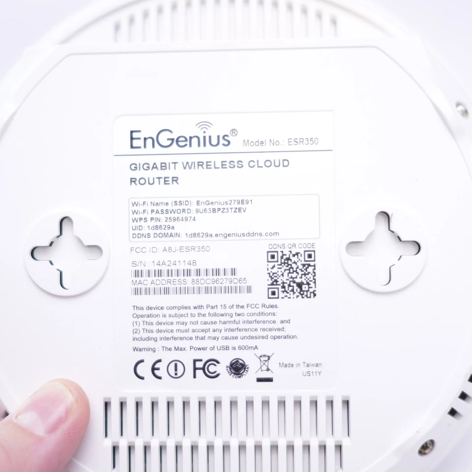 EnGenius ESR350 2.4GHz Wireless 1x/4x Gigabit Cloud Router NO POWER CORD - Image 2 of 3