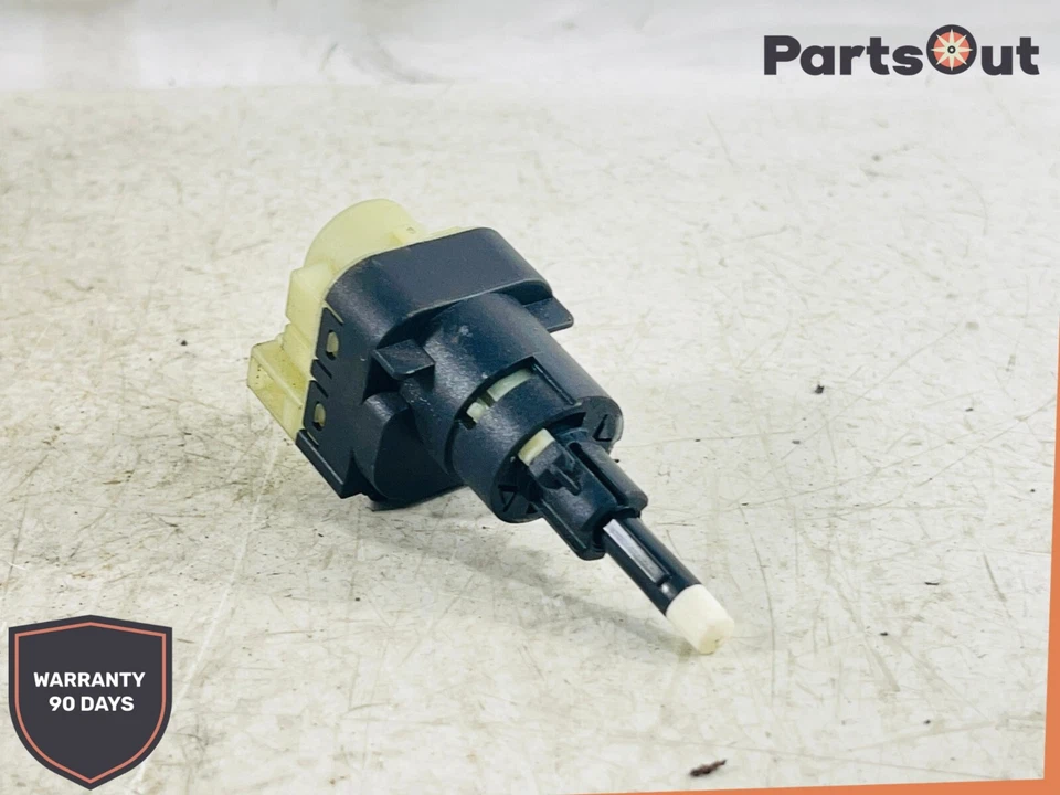 Interruptor de luz de freno Audi A4 A6 A8 2003-2008 1K2945511 OEM Foto 4 de 4