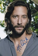 HENRY IAN CUSICK signed Autogramm 20x30cm LOST in Person autograph COA