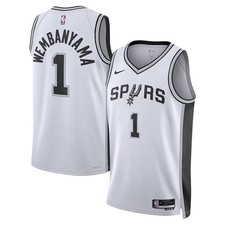 Ultimate San Antonio Spurs Collector and Super Fan Gift Guide 52