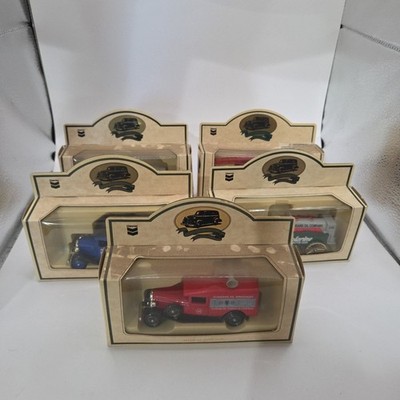 Chevron Commemorative Model Die Cast Trucks Replicas Lot of 5 England  Made Oil
