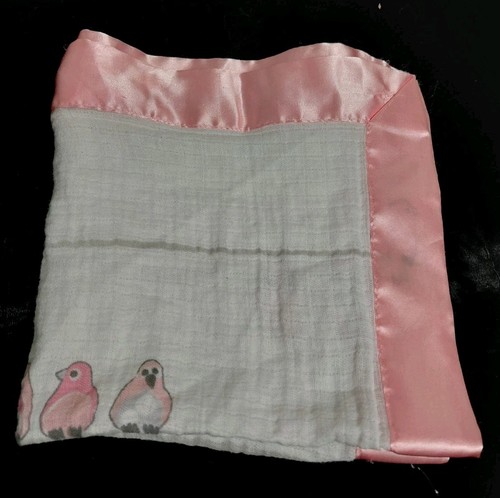 Aden + Anais Vögel am Draht Issie Baby Sicherheitsdecke Satinborte rosa & weiß - Bild 3 von 4