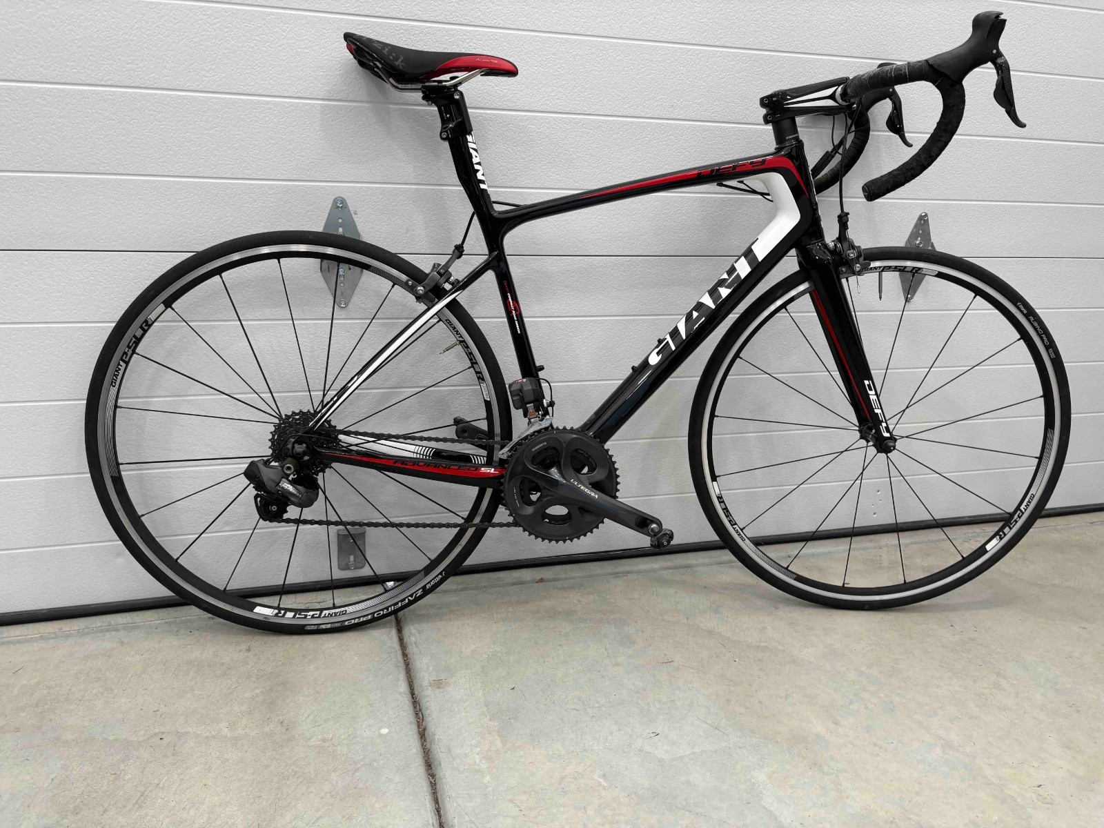 Giant Defy Advanced SL Di2 Shimano Ultegra, Carbon Fiber Road Bike-2013 - M 54cm