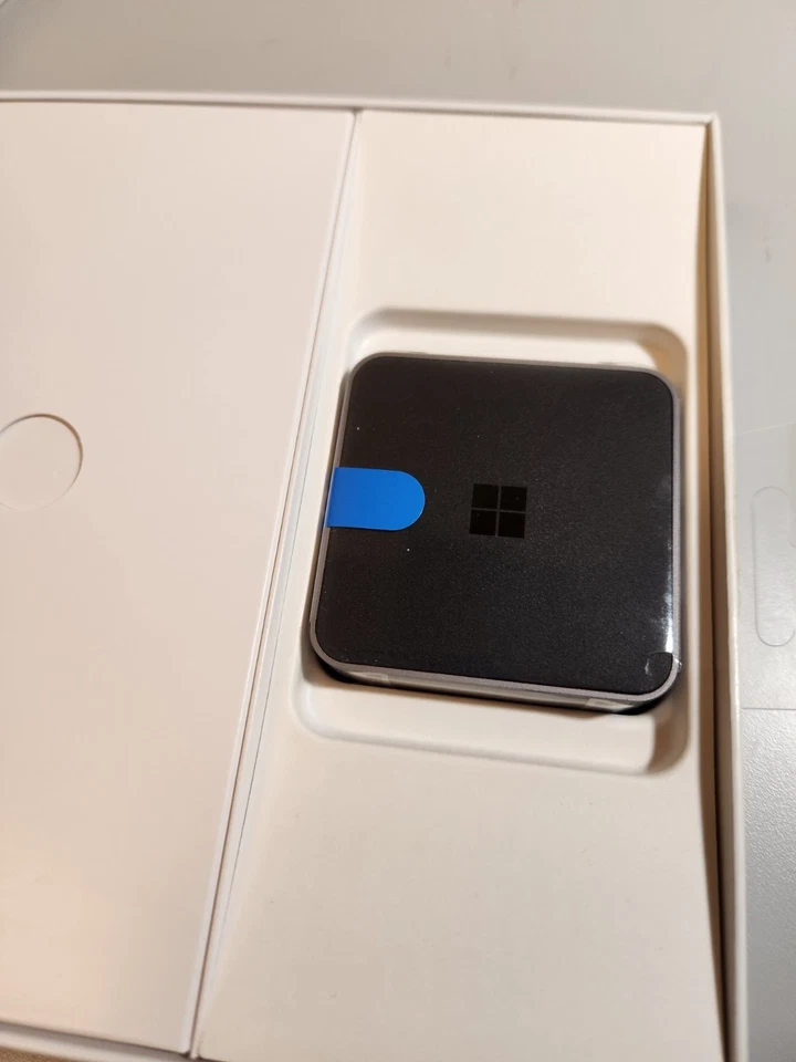 Microsoft Display Dock HD-500 for Lumia 950 950XL - New Open Box - Image 4 of 4