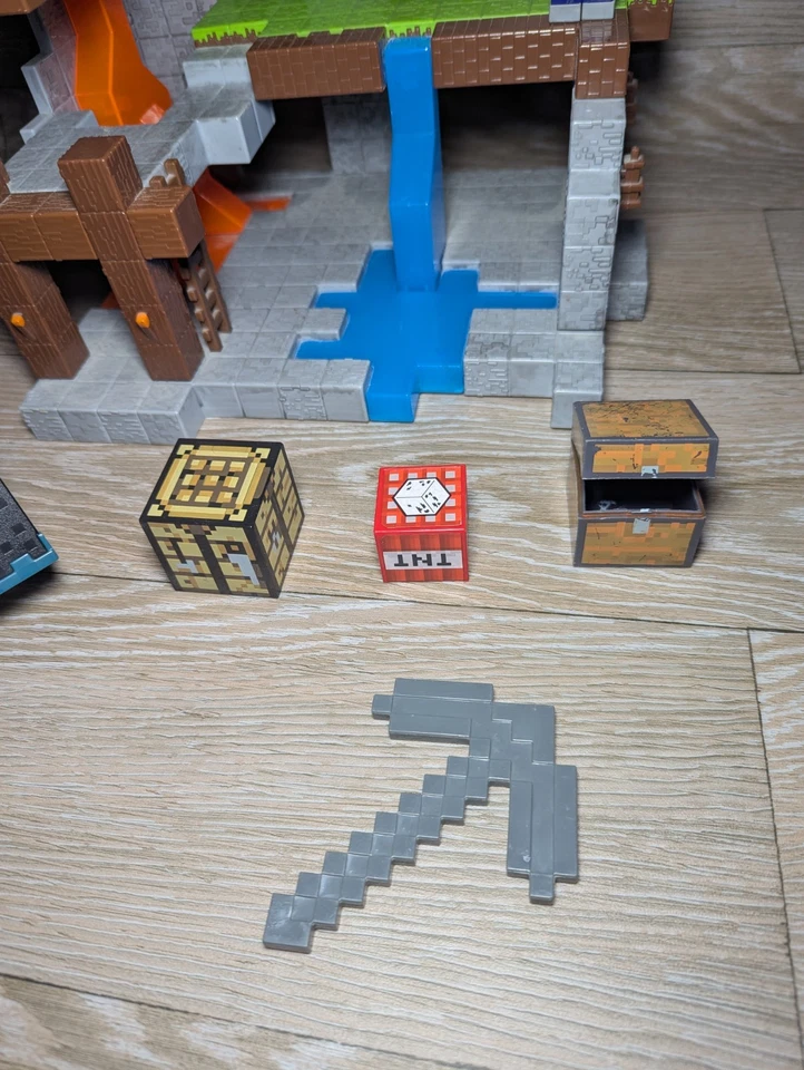 Minecraft Overworld Set Figures Playset bundle - Not complete Some Wear - Used - Image 3 of 4
