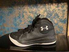 Kids Basketball Shoe Size 5 Y- Under Armour