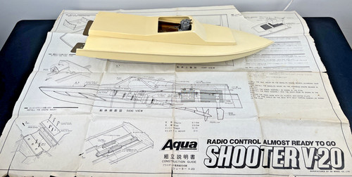 NOS OK Models AQUA SHOOOTER V20 Rc Radio control boat vintage K&B 3.5 engine