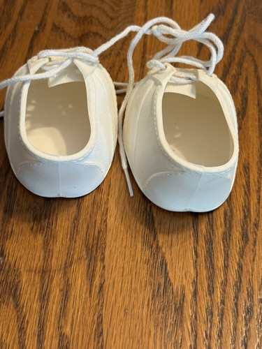 Vintage Cabbage Patch Doll Shoes White W/ Original Ties Made In Taiwan - Picture 8 of 16