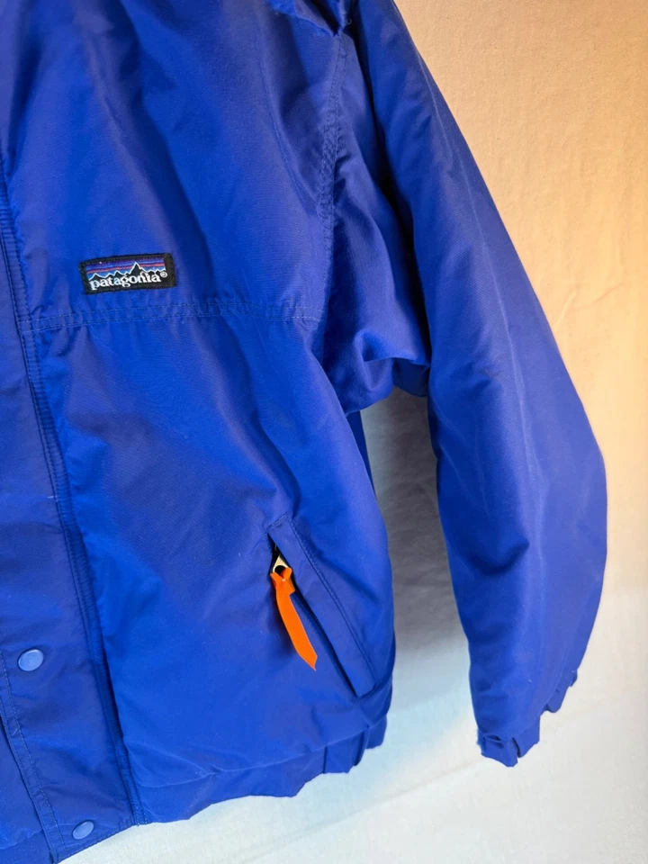 CHAQUETA CON CAPUCHA AISLANTE VINTAGE PATAGONIA NIÑOS HECHA EN ESTADOS UNIDOS NIÑOS PEQUEÑA 7/8 1F Foto 2 de 4