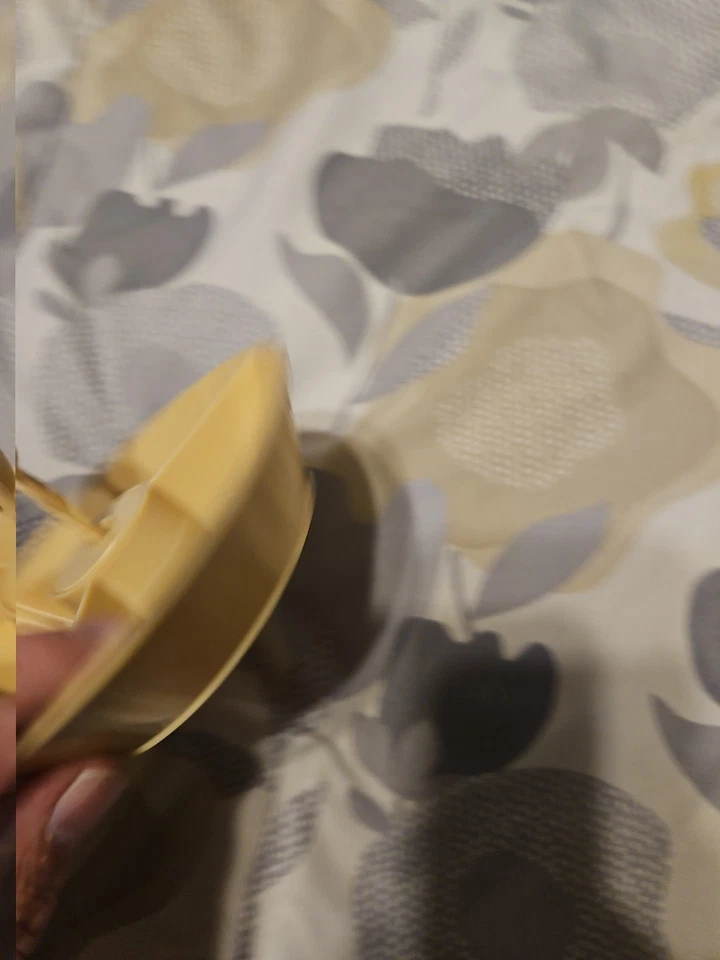 Bandeja de tuercas de plástico figurativa de maní Mr. Tan Planters década de 1950 Foto 4 de 4