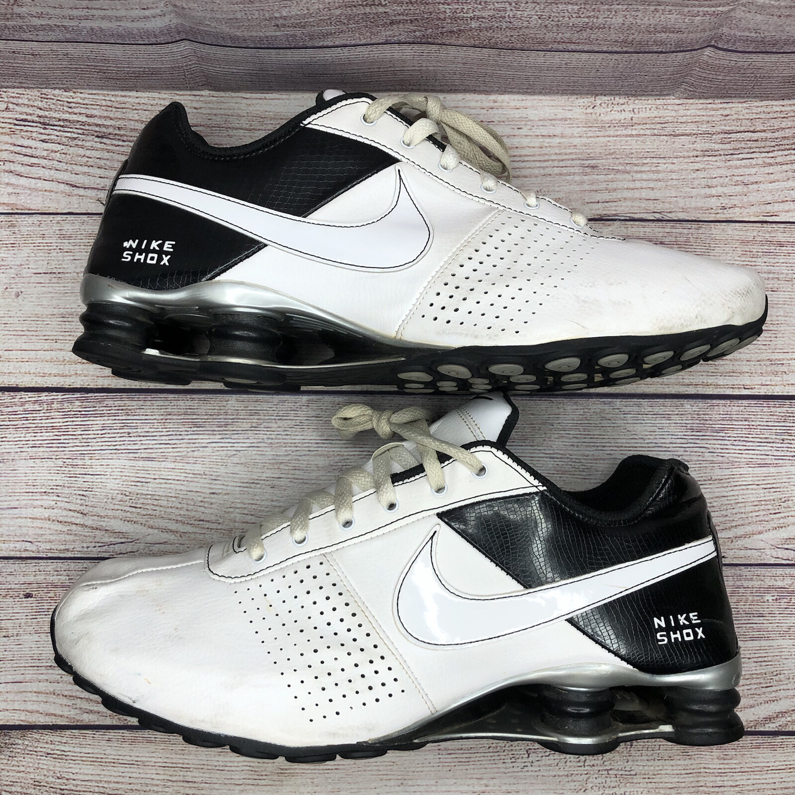 nike shox deliver black and white
