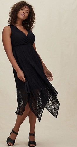 Torrid Black Geo Lace Handkerchief 