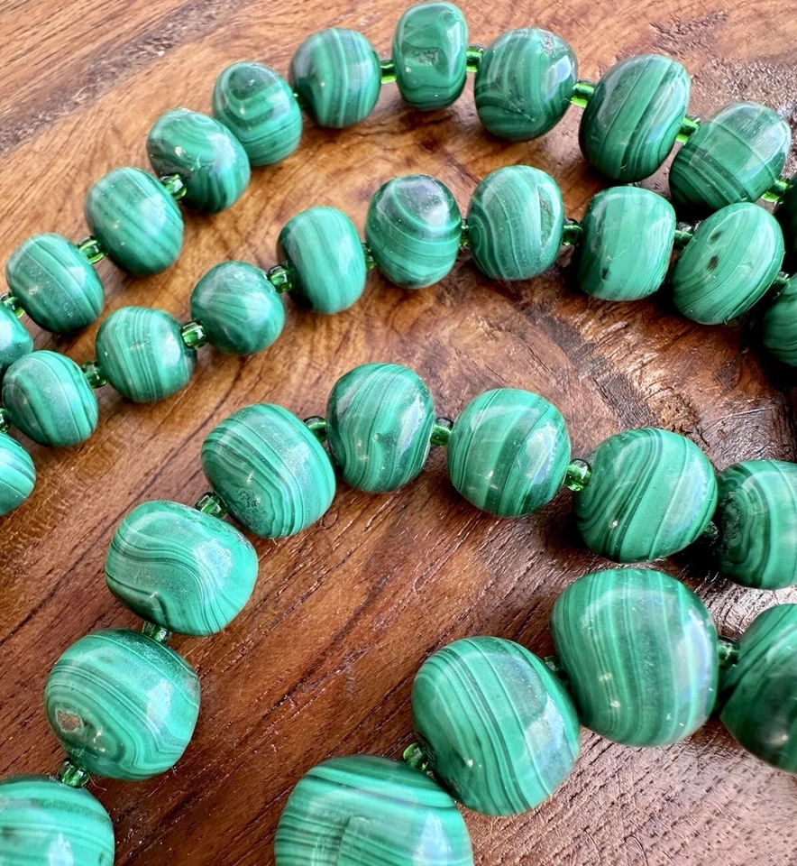 Collar de broche de oro de 12k vintage graduado con cuentas de malaquita verde natural 1/20 Foto 3 de 4