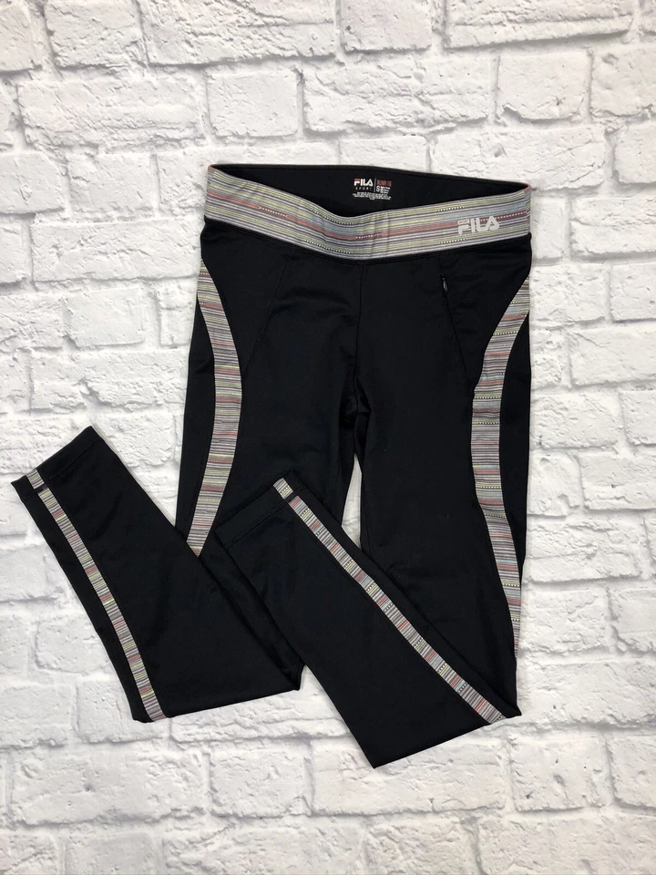 Pantalones cortos de running FILA SPORT Performance negros pequeños * Foto 2 de 4