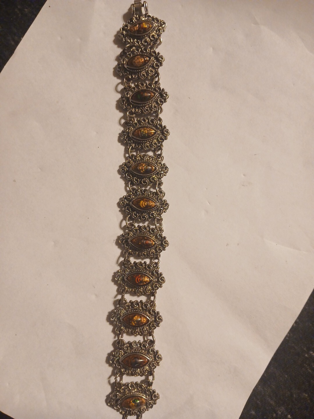 Silvertone                   Gemstone Unbranded.      Costume Bracelet.