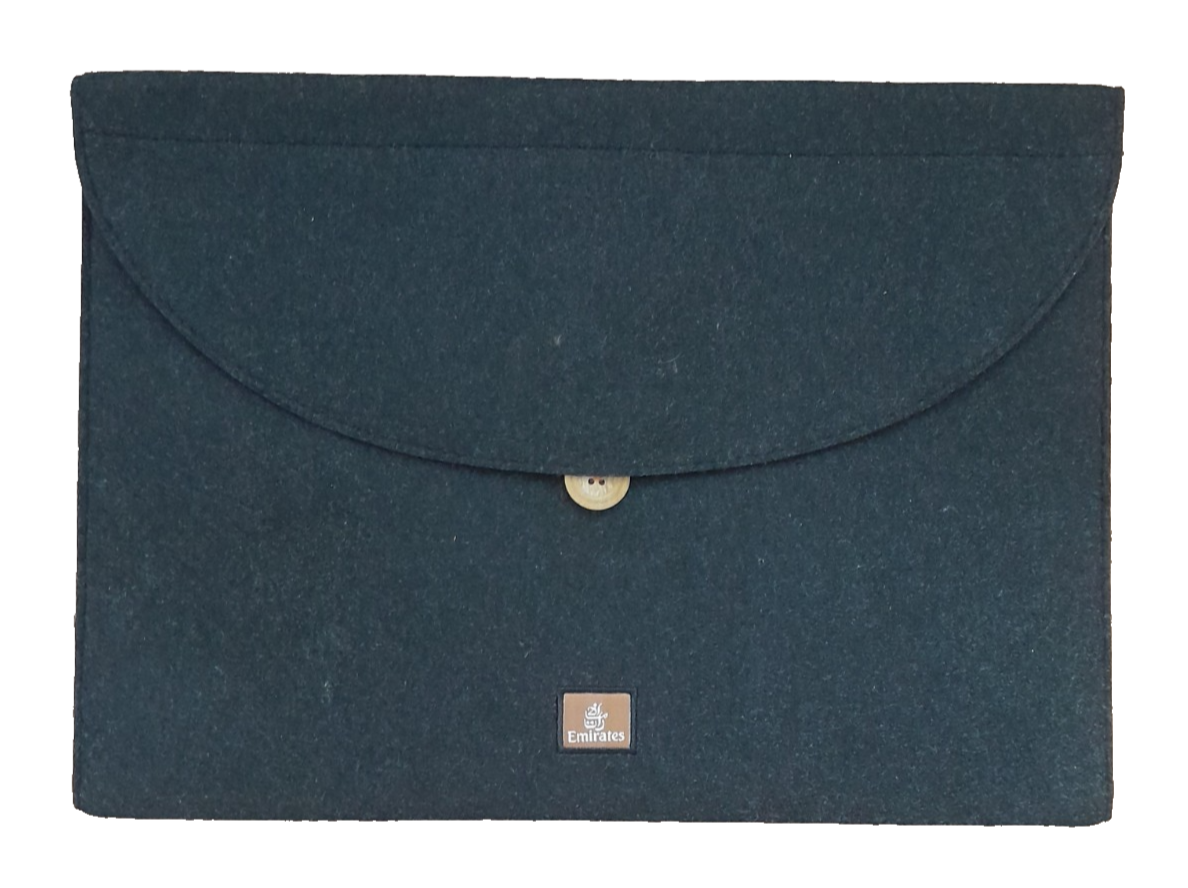 EMIRATES AIRLINES FIRST CLASS PRESENTATION DOCUMENT FOLDER FOR 1ST CLASS PYJAMAS