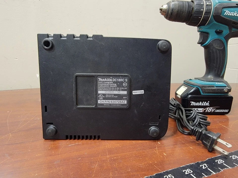 Makita LXPH01 18-voltios LXT Juego de Taladro/Destornillador/Martillo Inalámbrico Foto 3 de 4