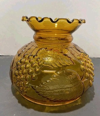 7  Vtg Amber glass oil/Kerosene/Electric student lamp shade.This shade has...