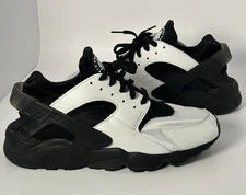 Mens Size 12 - Nike Air Huarache White Black DD1068-109 Gently Used
