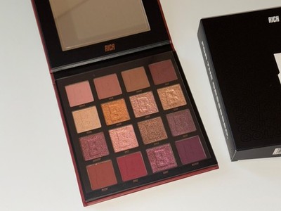 BY BEAUTY BAY * RICH * 16 Colour Palette 16x1,4g = 22,4g  | 10006-04