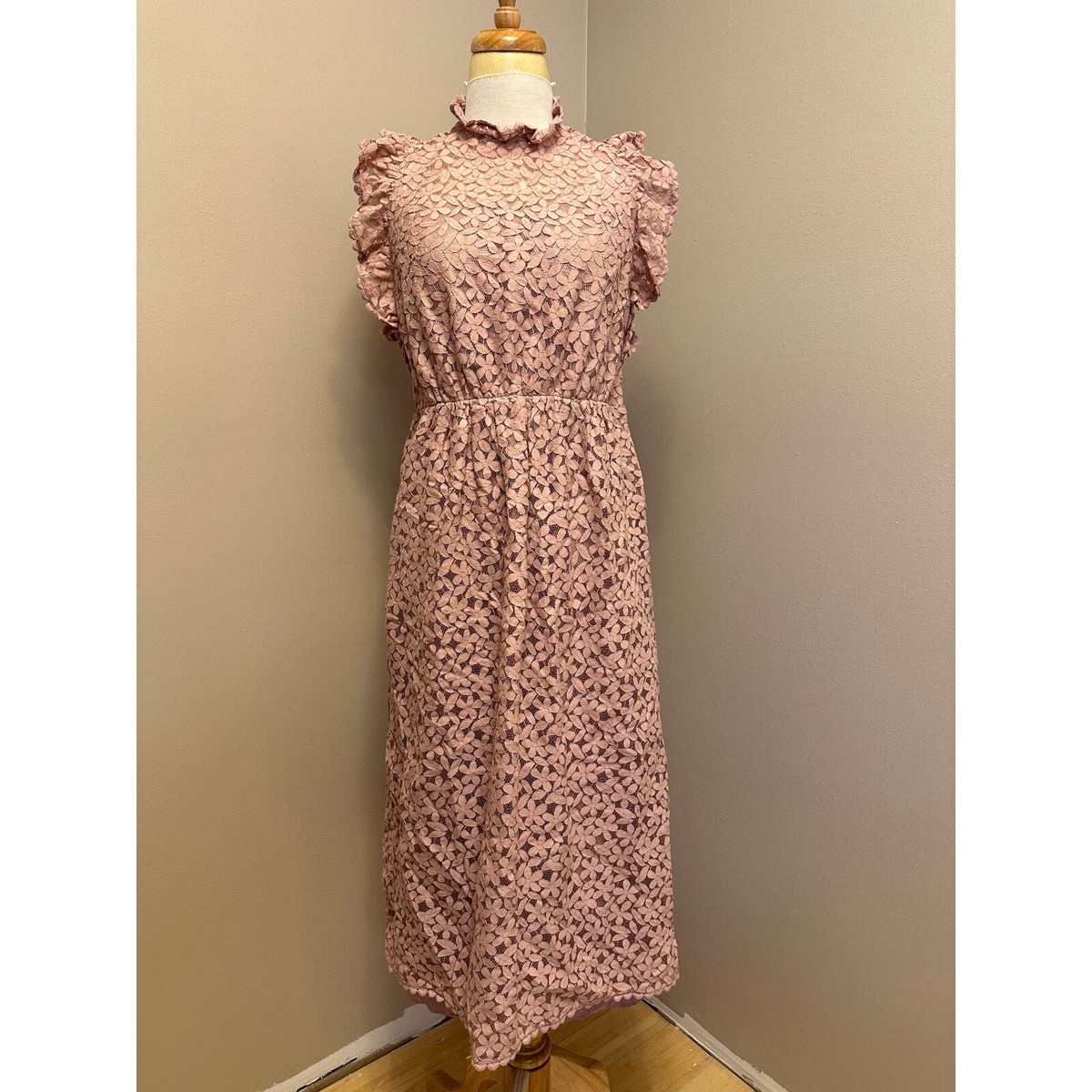 kate spade floral lace ruffle dress Kate Spade Pink Pearl By the Pool Embroidered Silk Chiffon Tiered Dress  Size 6
