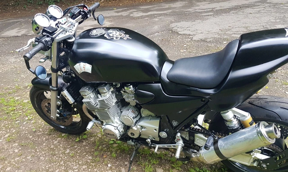 schöne Motorrad Yamaha XJR 1300 RP02 wenig KM alles eingetragen - Bild 2 von 4