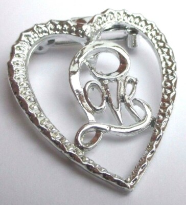 Broche Cœur LOVE Argentée Ajourée - Bijou Vintage Occasion En Excellent état