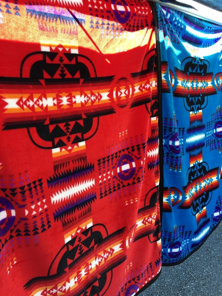 Супермягкое плюшевое двустороннее одеяло Southwest Native American Design - Изображение 3 из 4