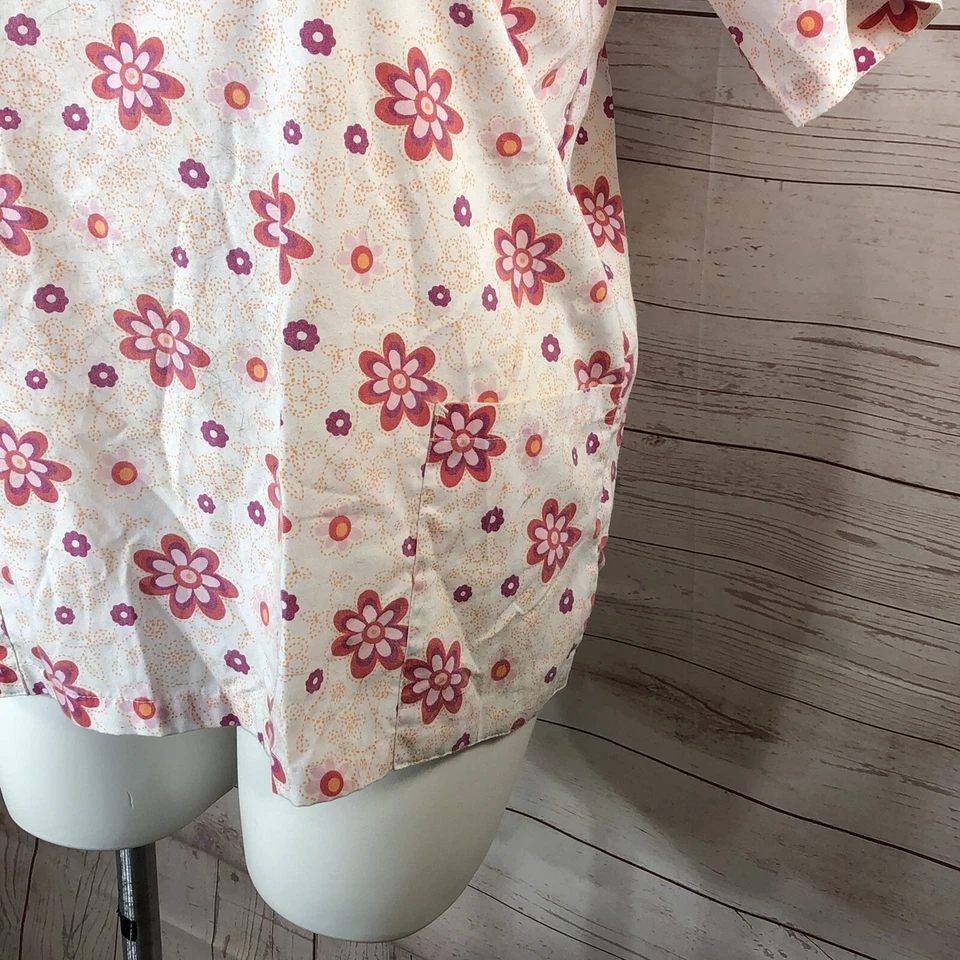 Natural Uniforms Scrubs Size Medium Top Short Sleeve Pink White Floral Medical - Image 3 of 4