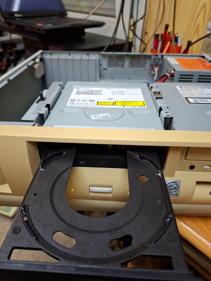 PC Compaq Deskpro EN Pentium III - Image 4 of 4