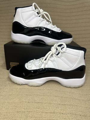 Jordan 11 Retro Mid Gratitude / Defining Moments Size 10 White