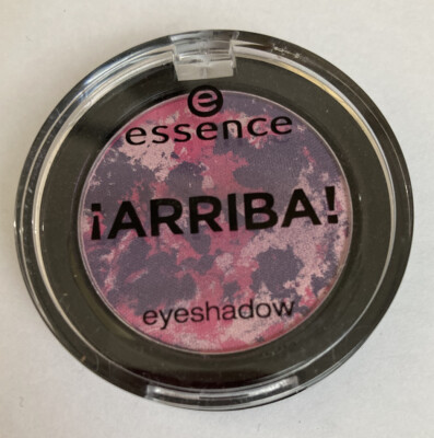 essence ARRIBA 01 la vida loca eyeshadow lila 2,5 g