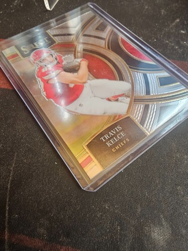 2023-24 Panini Phoenix Travis Kelce #150 Premier Prizm - Picture 5 of 6