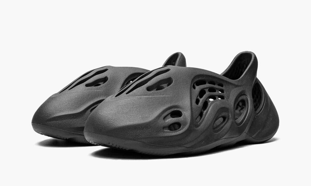  YEEZY Foam Runner Onyxアディダス イージー Adidas Yeezy Foam Runner Onyx HP8739 Men size 12 | eBay