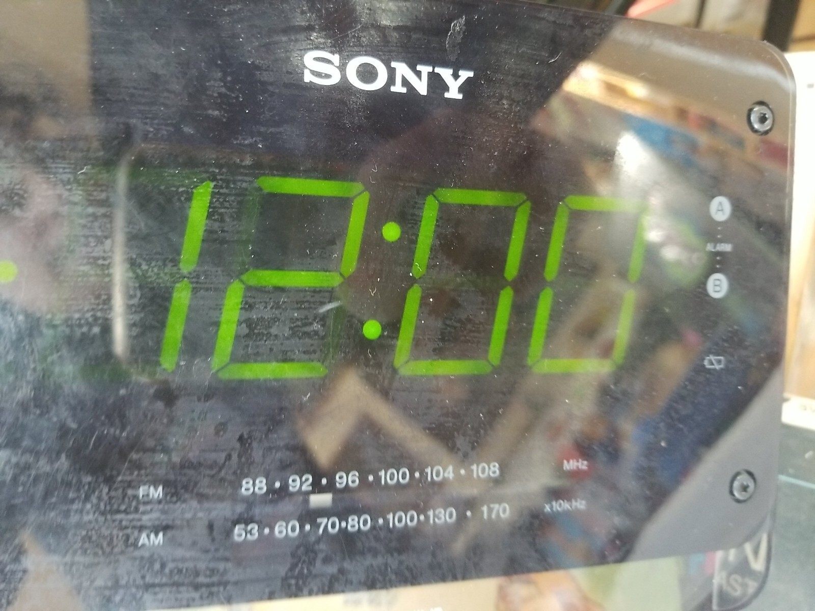 Vintage SONY Dream Machine Model ICFC414 AM/FM Radio Digital Alarm